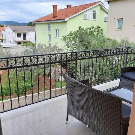Apartments Leondori Krk Town Buitenkant foto